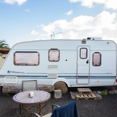 Caravan Apartment Tinajo Bagian luar foto